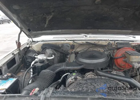 1989 Chevrolet Blazer V10 z USA, uszkodzony, nr VIN 1GNEV18K3KF160447